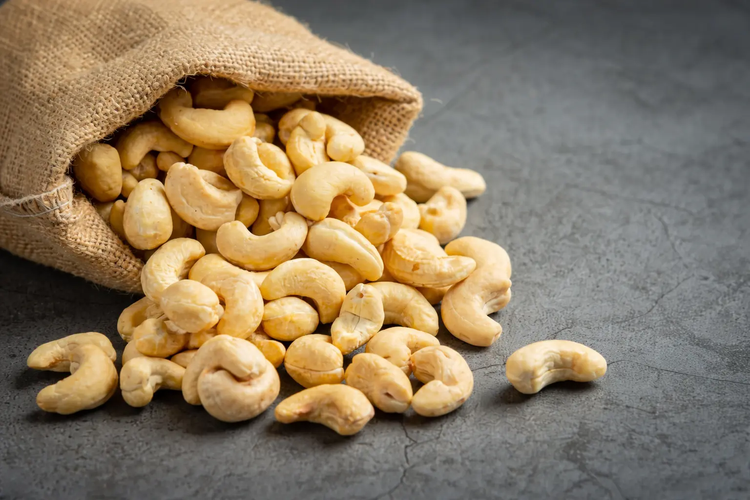 Why Kashmiri Dry Fruits Are Special — Walnut Wala