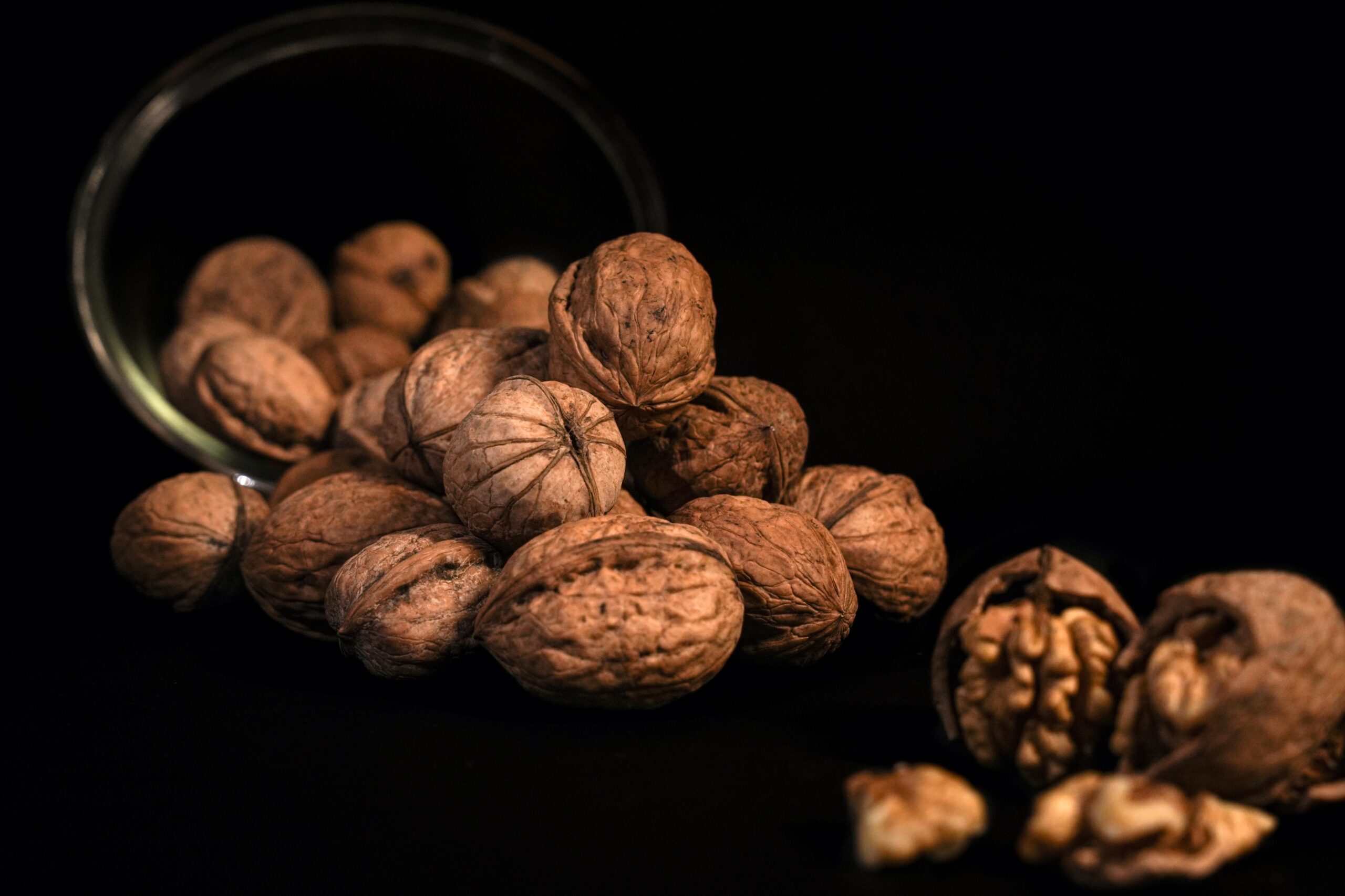 Kashmiri Premium WalnutsFresh Crop – Premium Kashmiri Shelled Walnuts.